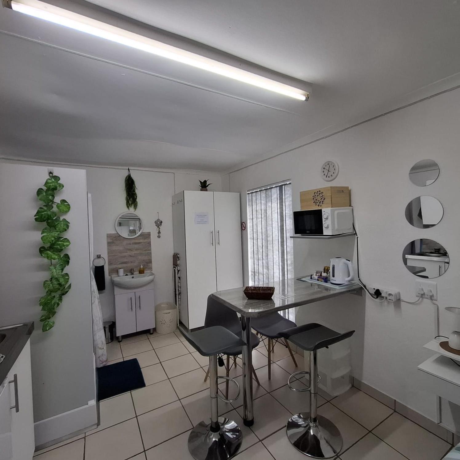 Sleep Haven Self-catering - Nelspruit Appartement